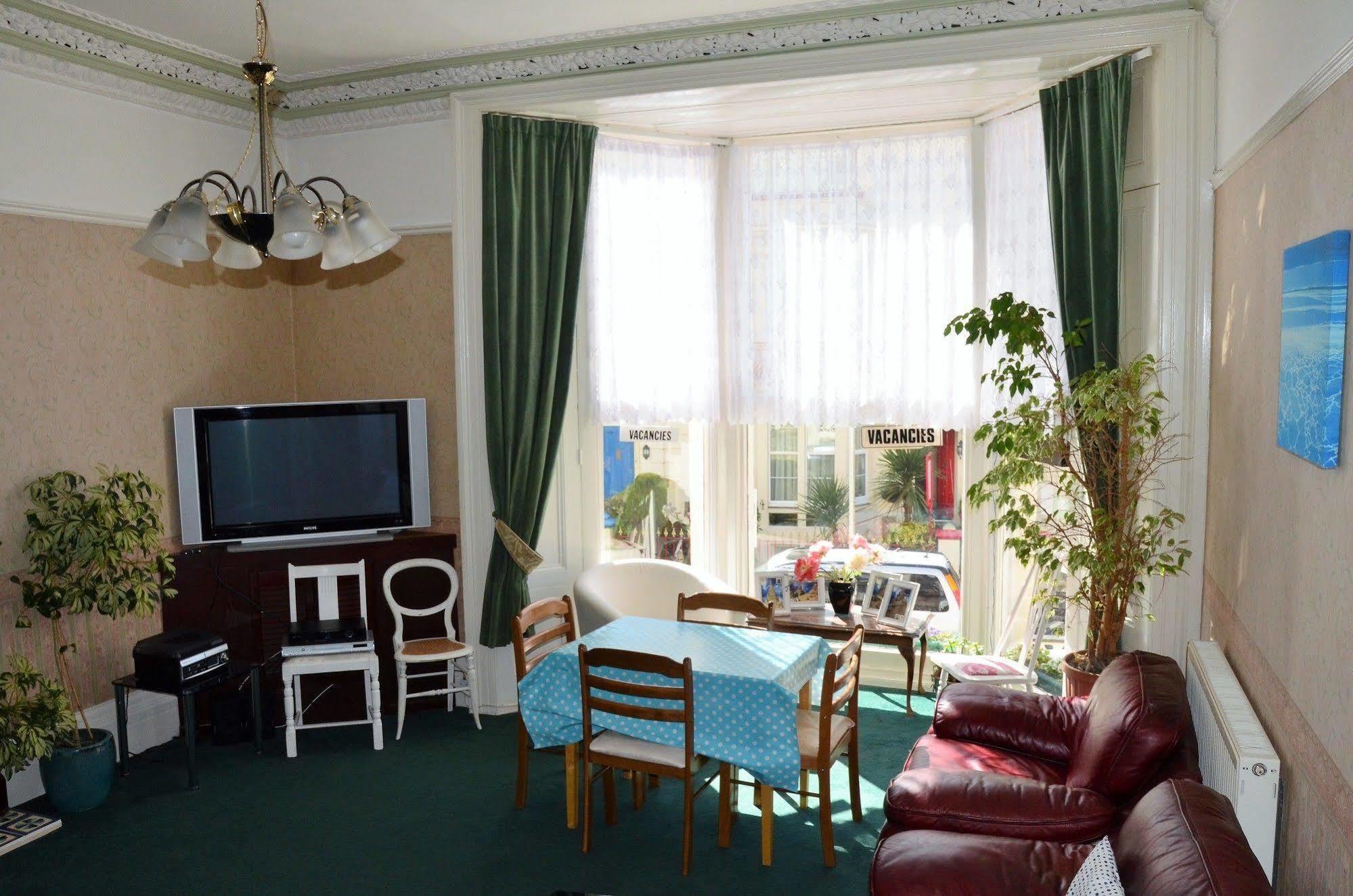 Bella Vista 3* Weston-super-Mare